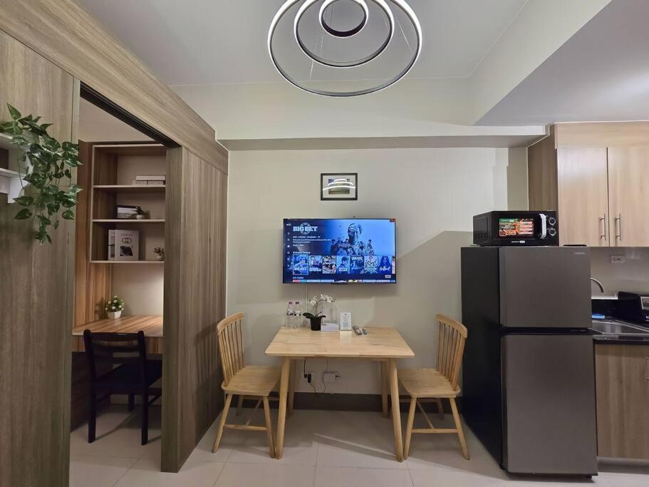 1Br Unit Condotel W Balcony Fame Residences -Fm38 Manila Esterno foto